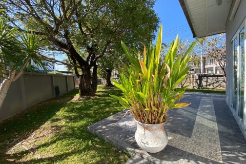 Дом в Чиангмае, Таиланд с 5 спальнями  № 82997 - фото 12