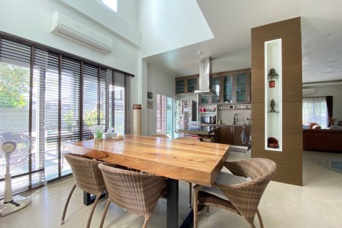 Дом в Чиангмае, Таиланд с 5 спальнями  № 82997 - фото 15