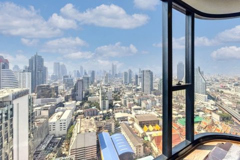 Condo in Bangkok, Thailand, 2 bedrooms № 100139 - photo 4