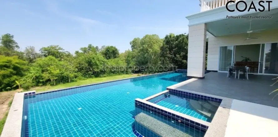 Haus in Pattaya, Thailand 6 Schlafzimmer № 213844