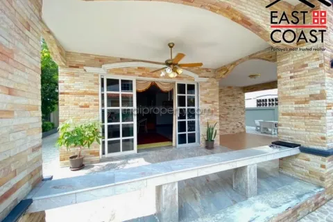 Haus in Pattaya, Thailand 4 Schlafzimmer № 213845 - Foto 2
