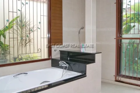 Haus in Pattaya, Thailand 3 Schlafzimmer № 213842 - Foto 15