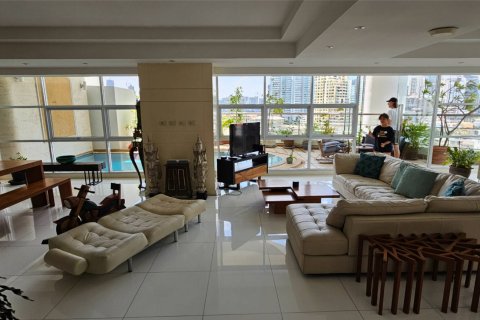 Кондоминиум с 3 спальнями в Клонг Тоэй, Бангкок, Таиланд № 123814 - фото 1