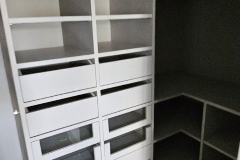 Кондоминиум с 2 спальнями в Ваттхане, Бангкок, Таиланд № 123815 - фото 2