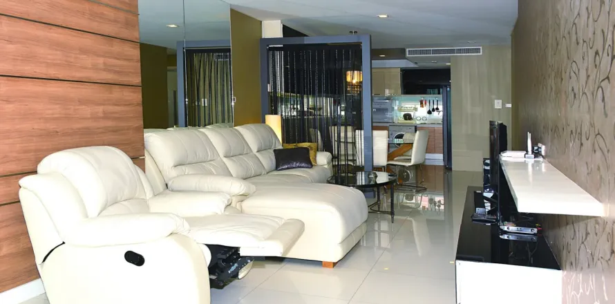 Apartment in Pattaya, Thailand 3 bedrooms № 80168