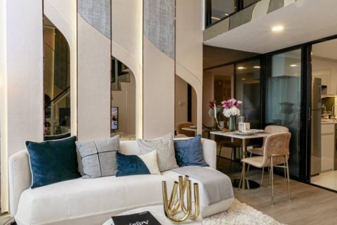 Дуплекс в Хуай Кванге, Бангкок, Таиланд с 1 спальней  № 104469 - фото 1