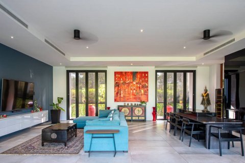 Villa in Hua Hin, Thailand 4 bedrooms № 120482 - photo 3