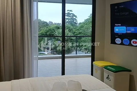 Condo in Phuket, Thailand, 3 bedrooms  № 131483 - photo 19