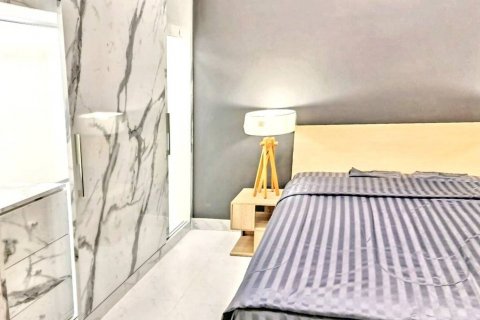 Кондоминиум с 2 спальнями в Бангкоке, Таиланд № 119380 - фото 9