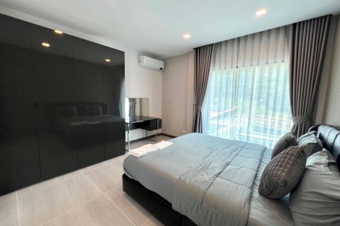 Villa in Phuket, Thailand 3 bedrooms № 142637 - photo 10