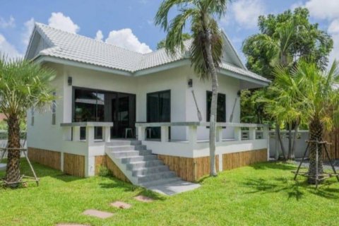 Villa in Ko Samui, Thailand 4 bedrooms № 132949 - photo 3