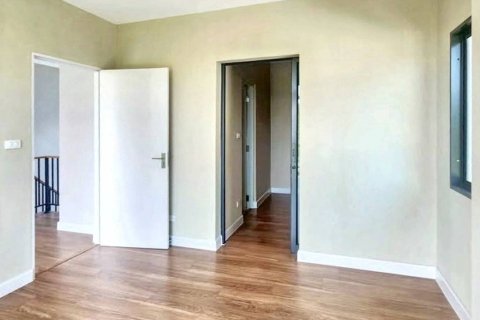 Дом в Суан Луанге, Бангкок, Таиланд с 4 спальнями  № 132952 - фото 9