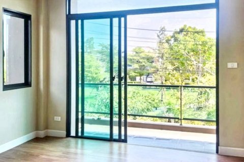 Дом в Суан Луанге, Бангкок, Таиланд с 4 спальнями  № 132952 - фото 8