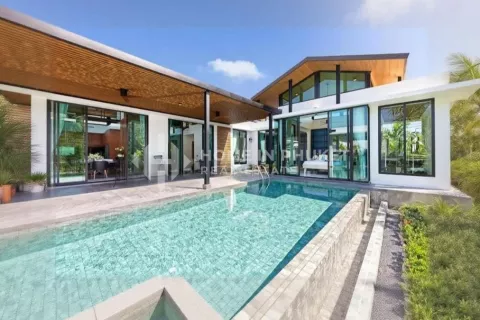 House on Nai Harn Beach, Thailand 6 bedrooms № 131475 - photo 1