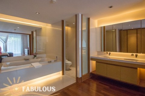 Condo on Naithon Beach, Thailand, 3 bedrooms № 124249 - photo 6