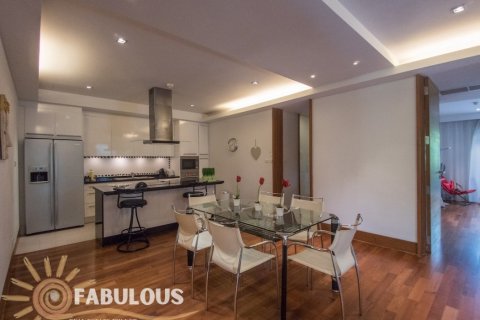 Condo on Naithon Beach, Thailand, 3 bedrooms № 124249 - photo 18