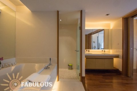 Condo on Naithon Beach, Thailand, 3 bedrooms № 124249 - photo 7