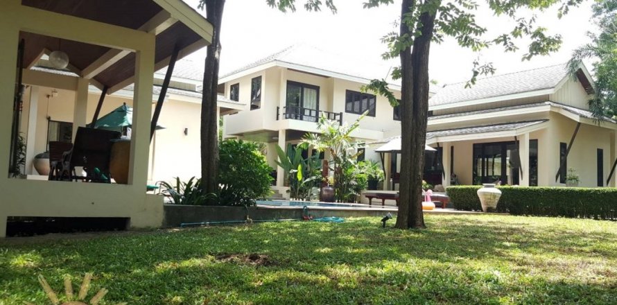 Вилла в Раваи, Таиланд с 4 спальнями  № 124251