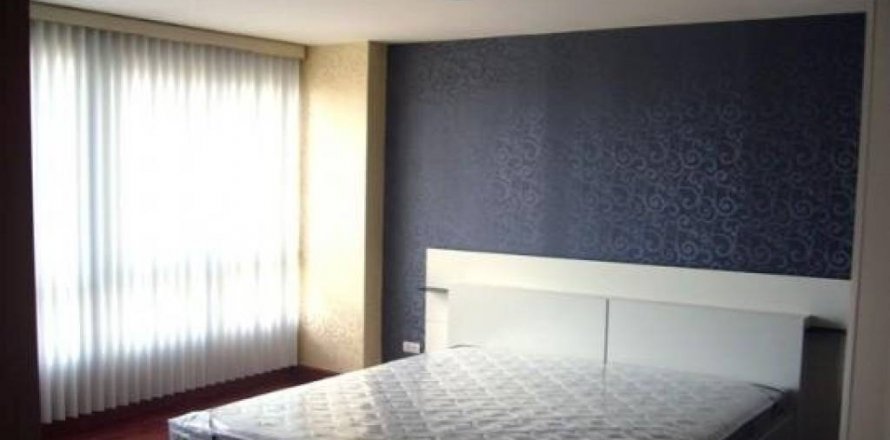 Condo in Bangkok, Thailand, 3 bedrooms  № 99676