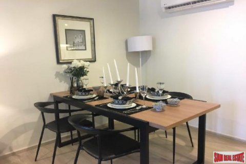 Квартира в Бангкоке, Таиланд с 2 спальнями  № 124095 - фото 1