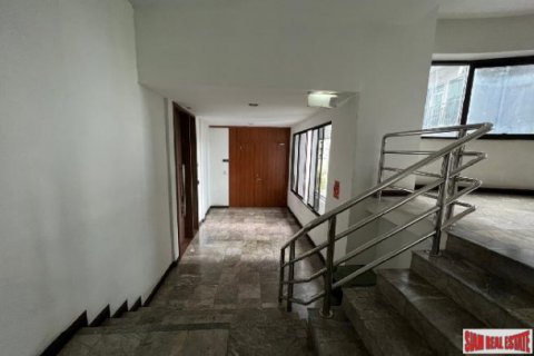 Квартира в Бангкоке, Таиланд с 3 спальнями  № 124096 - фото 13