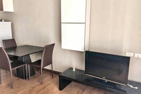 Кондоминиум с 2 спальнями в Бангкоке, Таиланд № 125837 - фото 3