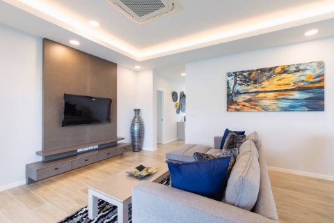 Villa in Hua Hin, Thailand 3 bedrooms № 106945 - photo 4