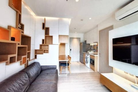 Кондоминиум с 1 спальней в Пхракханонге, Бангкок, Таиланд № 101575 - фото 3