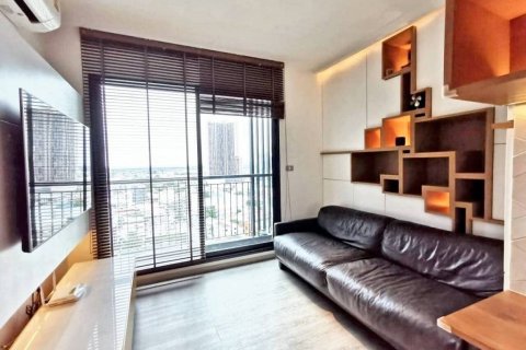 Кондоминиум с 1 спальней в Пхракханонге, Бангкок, Таиланд № 101575 - фото 2