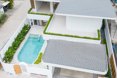Villa in Phuket, Thailand 4 bedrooms № 111811 - photo 18