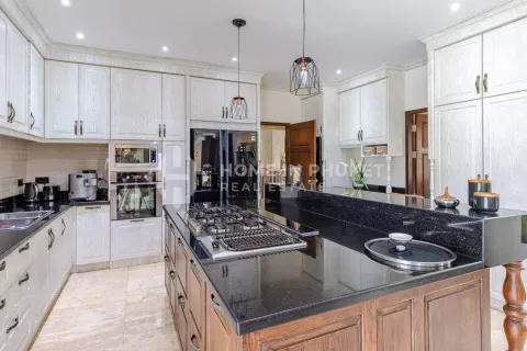 House in Phuket, Thailand 3 bedrooms № 130881 - photo 8