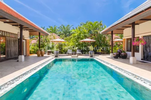 House in Phuket, Thailand 3 bedrooms № 130881 - photo 1
