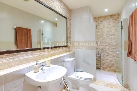 House in Phuket, Thailand 3 bedrooms № 130881 - photo 20