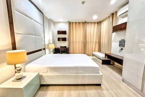 Кондоминиум с 1 спальней в Бангкоке, Таиланд № 120286 - фото 4