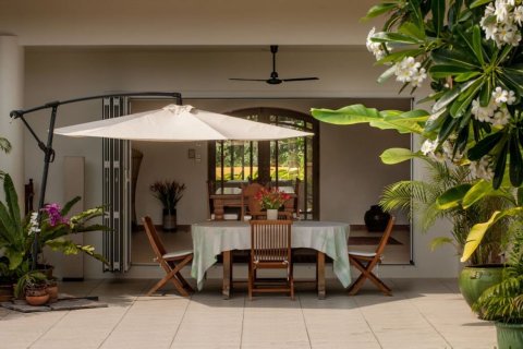 Вилла в Чиангмае, Таиланд с 5 спальнями  № 102977 - фото 19