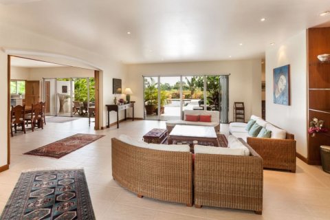 Вилла в Чиангмае, Таиланд с 5 спальнями  № 102977 - фото 4