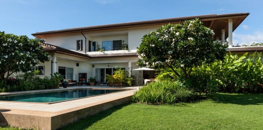 Вилла в Чиангмае, Таиланд с 5 спальнями  № 102977