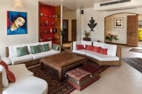 Вилла в Чиангмае, Таиланд с 5 спальнями  № 102977 - фото 5