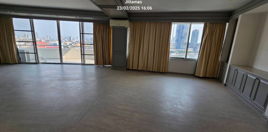 Кондоминиум с 3 спальнями в Кхлонг Сане, Бангкок, Таиланд № 125743