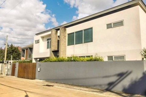 Maison à Wang Thonglang, Bangkok, Thaïlande 4 chambres № 86222 - photo 4