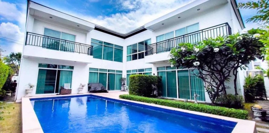 Maison à Wang Thonglang, Bangkok, Thaïlande 4 chambres № 86222