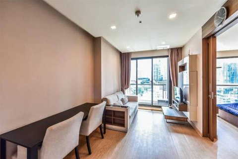Condo in Bangkok, Thailand, 1 bedroom № 86223 - photo 2