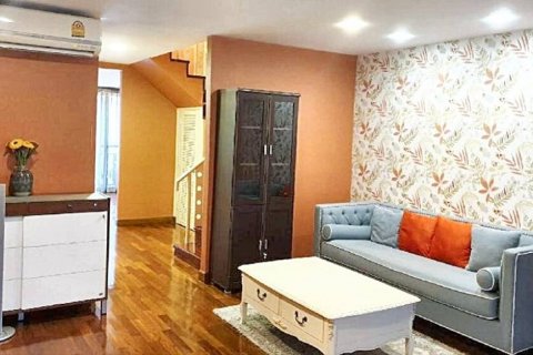 Duplex in Bangkok, Thailand 2 bedrooms № 86224 - photo 1