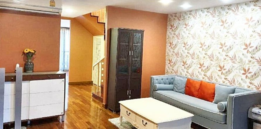 Duplex in Bangkok, Thailand 2 bedrooms № 86224