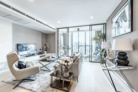 Penthouse in Khlong Toei, Bangkok, Thailand 3 bedrooms № 104490 - photo 1