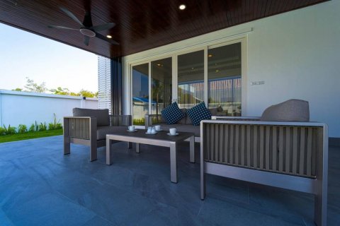 Вилла в Хуа Хине, Таиланд с 6 спальнями № 104726 - фото 8