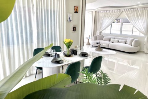 Maison à Chon Buri, Thaïlande 5 chambres № 133106 - photo 5