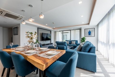 Condo in Pattaya, Thailand, 3 bedrooms  № 133110 - photo 1