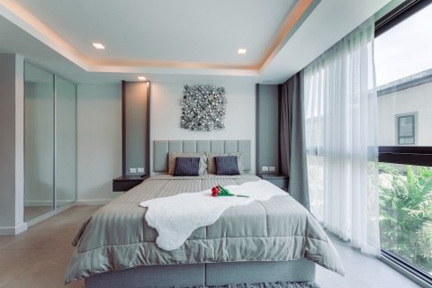 Condo in Pattaya, Thailand, 3 bedrooms  № 133110 - photo 18