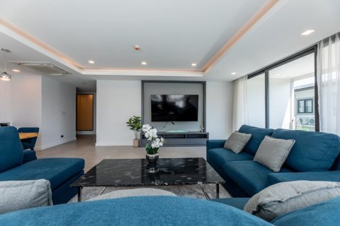 Condo in Pattaya, Thailand, 3 bedrooms  № 133110 - photo 3
